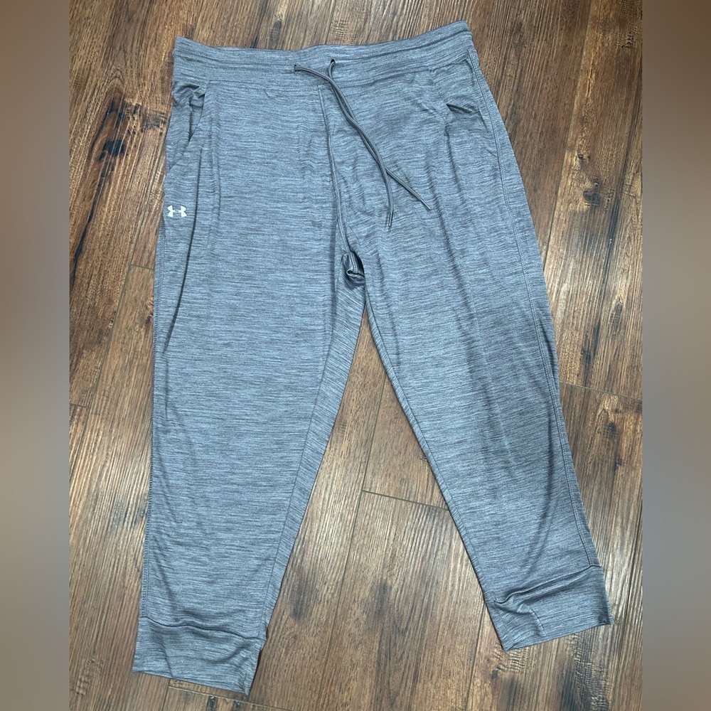 🦋 5/$15 under armor joggers